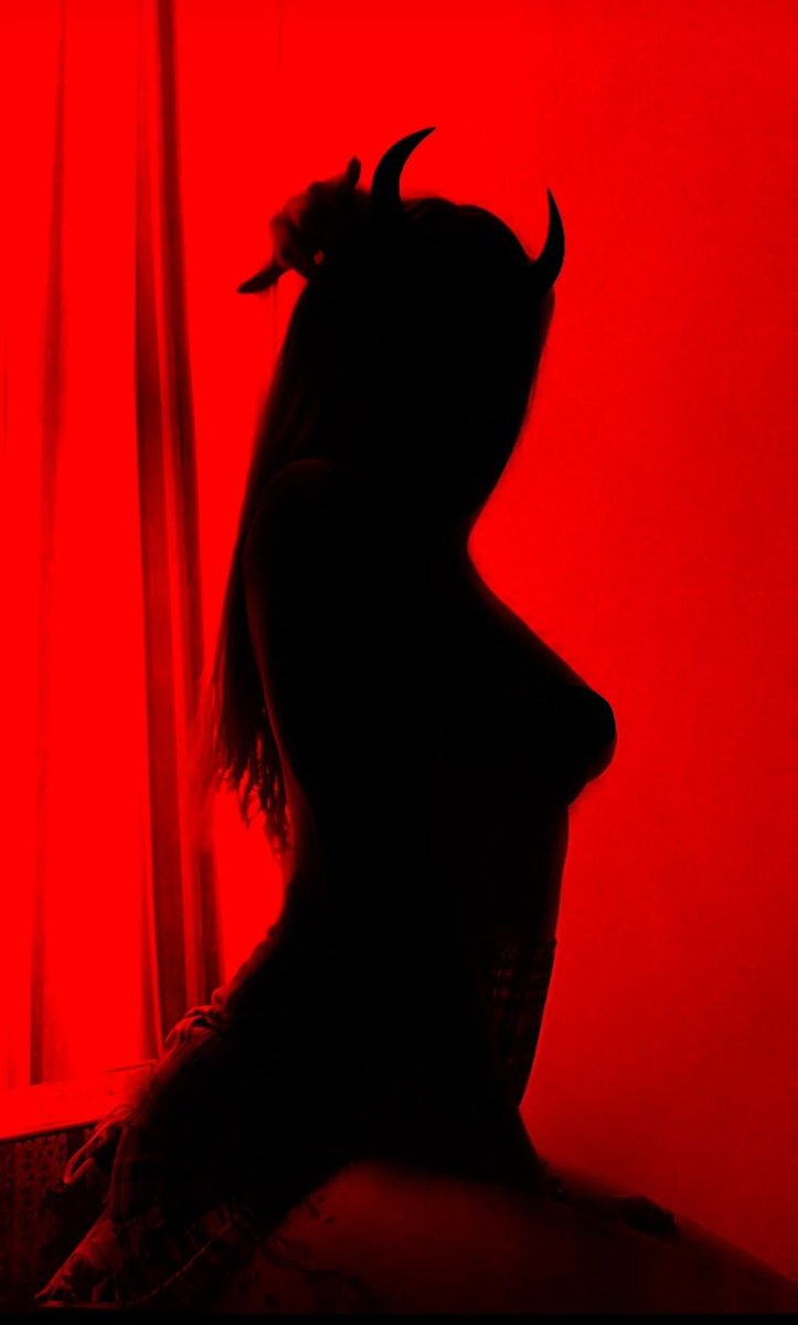 ⠀

                    ❝ Boo. ❞

             ⠀