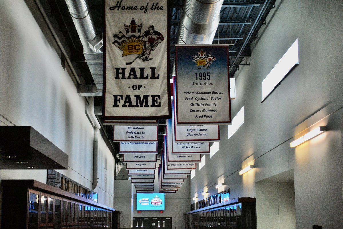 SOEC's tweet photo. Soon, this hall will add another banner to an impressive list of inductees!
THIS FRIDAY the 2020 class of the @BCHHoF will be inducted right here at the SOEC, highlighted by the 2011/12 @PentictonVees!
The gala gets underway at 5 PM!
🎟 | https://t.co/YPpotJOSgC
#BCHHOF https://t.co/7JpxZBP8Iz