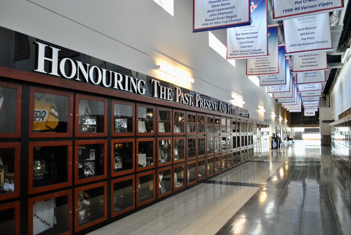 SOEC's tweet photo. Soon, this hall will add another banner to an impressive list of inductees!
THIS FRIDAY the 2020 class of the @BCHHoF will be inducted right here at the SOEC, highlighted by the 2011/12 @PentictonVees!
The gala gets underway at 5 PM!
🎟 | https://t.co/YPpotJOSgC
#BCHHOF https://t.co/7JpxZBP8Iz