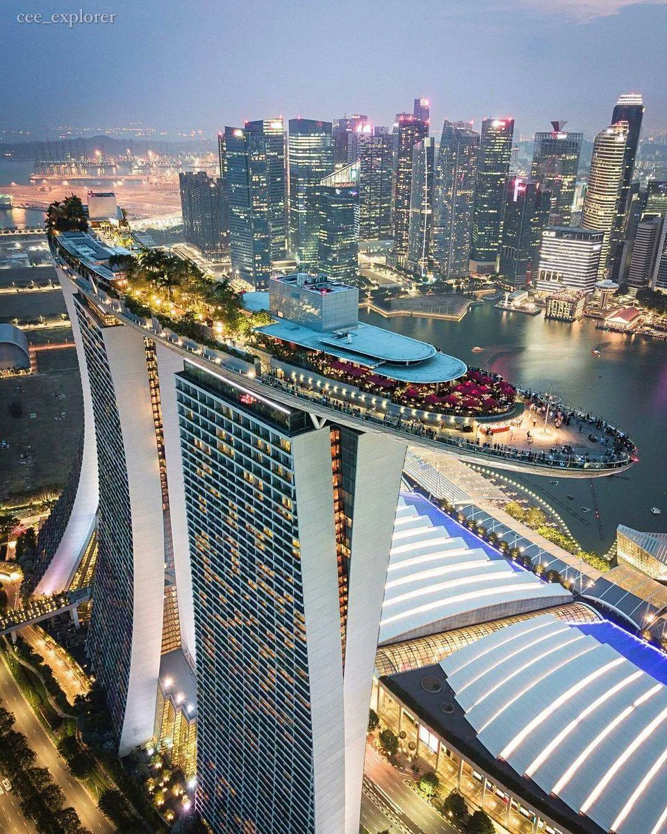Is Singapore your kind of vacation spot?✨🌆