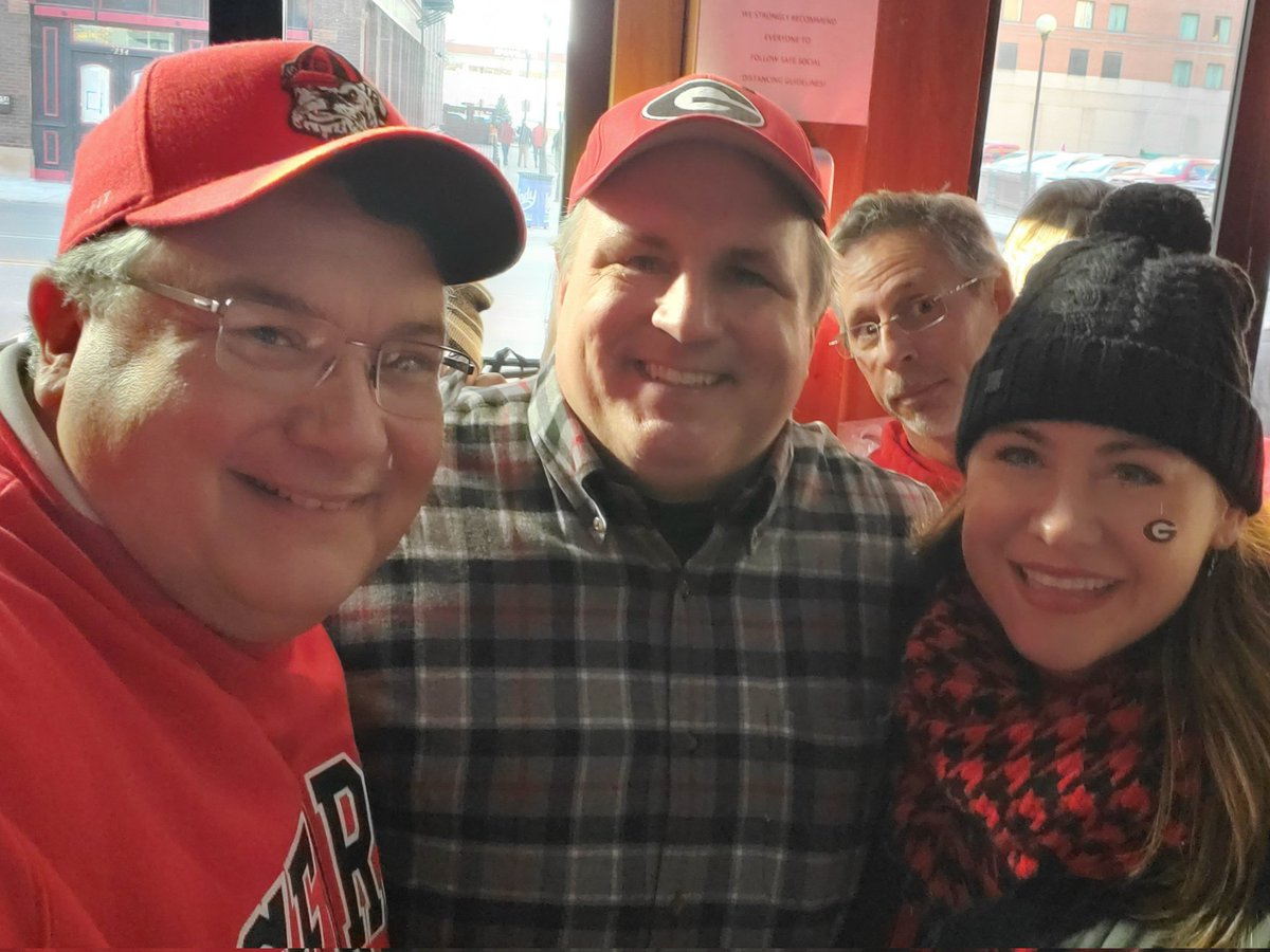 bubbydean's tweet photo. @ksgarner But it was worth it! ππΌππ₯
#GoDawgs #DIDMore #DawgsOnTop https://t.co/QsS6nvOs63