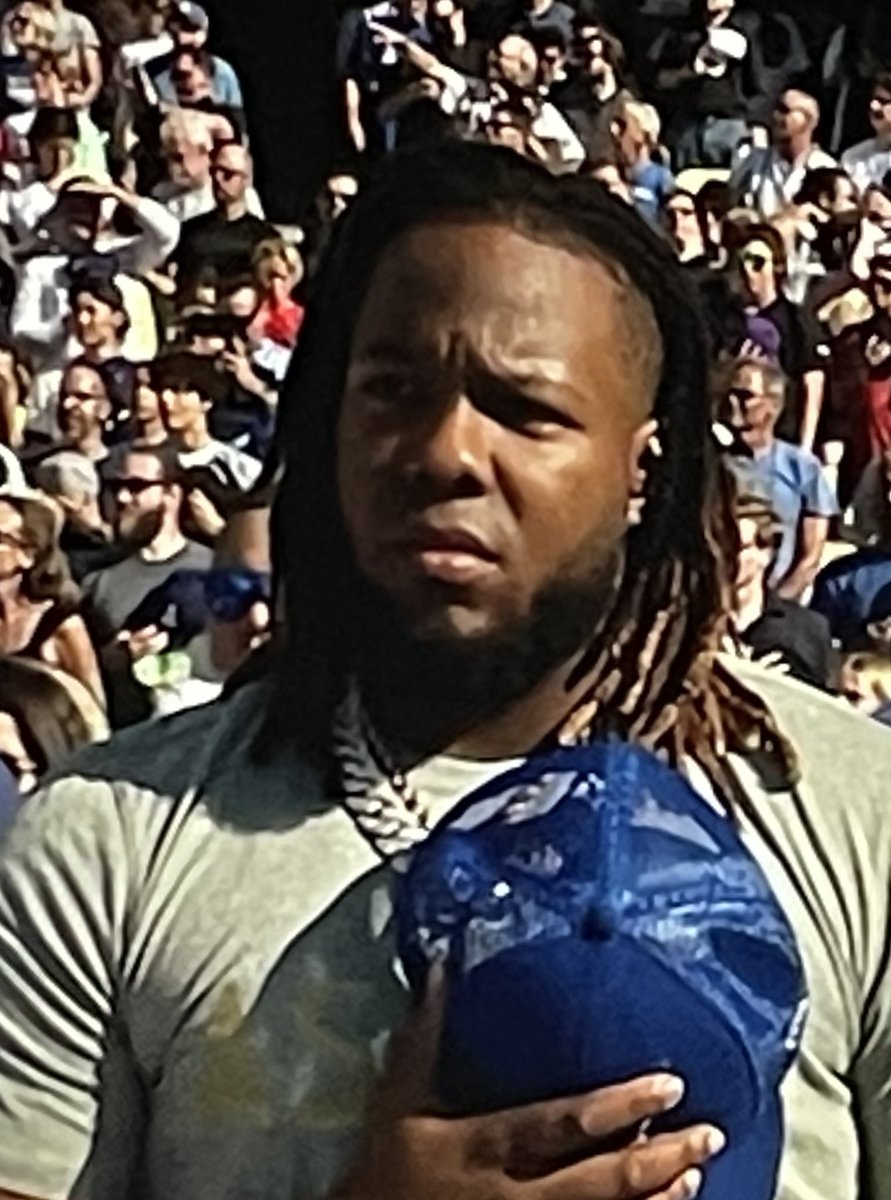 BluejaysAlways's tweet photo. This look on Vladdy’s face during that rendition of the National Anthem…  #HomeRunDerby #BlueJays #NextLevel https://t.co/H7XKW24q9K