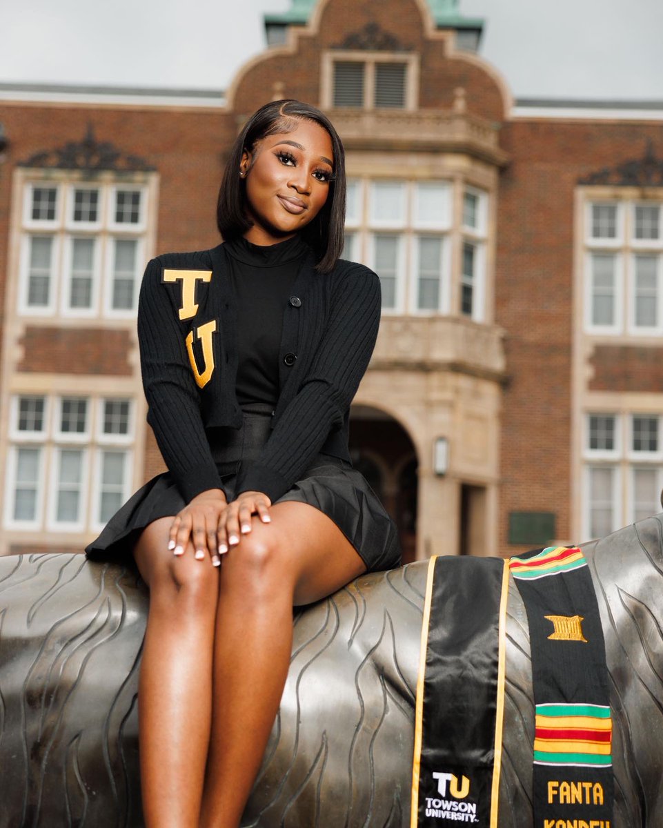 fantaluxe's tweet photo. I prayed for this, and God made it my reality. 

Bachelors of Science in Forensic Chemistry with a minor in Molecular Biology, Biochemistry, and Bioinformatics (MB3). 
#Classof2022 #Towsongrad https://t.co/oJFoxIzKKl