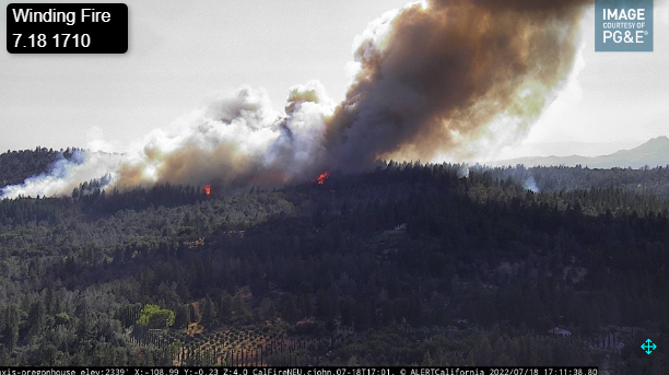 stacey_hb_'s tweet photo. 7.18 1710 #Windingfire in #yubaco #oregonhouse is at dangerous to critical ROS. Seeing 2 spots out ahead as well. Flames visible on cams https://t.co/aA80xVOUmr
