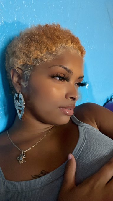 I be feining for your love, but I know my soul can not take love. https://t.co/0DUfrLhEEo<a href="/tag/newprofilepic"class="tags"><span>#newprofilepic</span></a>