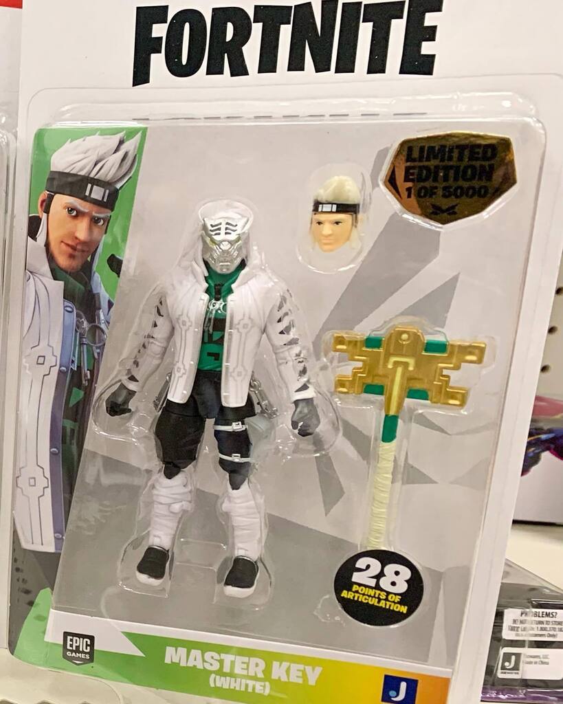 aic_podcast's tweet photo. ๐THE CHASE IS ON๐
Our good friend @kastorskorner has stumbled upon, from what we can tell, the first in a set of limited #chasevariant figures in the 4โ @jazwares x @fortnite line! This was found at Target in Connecticut. #happyhunting
#toys #toycollector #actionfigures #cโฆ https://t.co/QT5ZZoiAgX