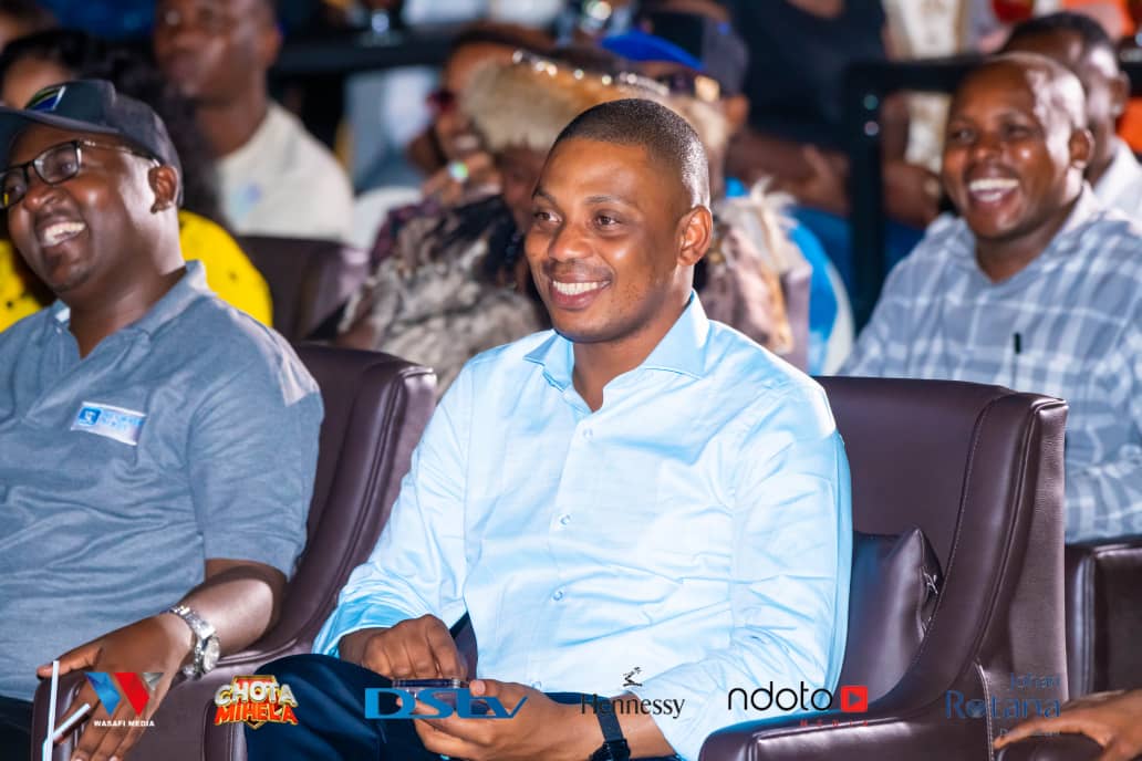 LOVE SOUNDS DIFFERENT, REVEAL PARTY.

Sanaa ni jambo na jambo ni sanaa 
Tumejumuika pamoja  ndani ya @joharirotana Dar es salaam Usiku wa  Historia hii ya Miaka 18 ya @barnabaclassic,  Julai 18, 2022

#KumiNaNaneKubwa .
#KaziIendelee