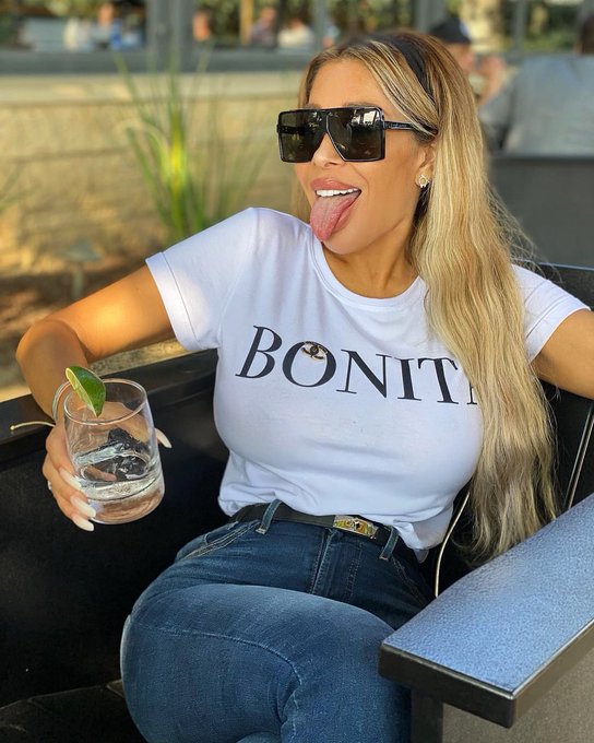 Good evening 🖤 https://t.co/Njdcuy1GcB<a href="/tag/instagood"class="tags"><span>#instagood</span></a><a href="/tag/happy"class="tags"><span>#happy</span></a><a href="/tag/instadaily"class="tags"><span>#instadaily</span></a><a href="/tag/lasvegas"class="tags"><span>#lasvegas</span></a><a href="/tag/saturday"class="tags"><span>#saturday</span></a>