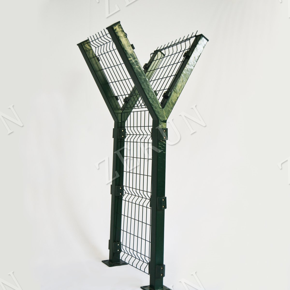 zerunmesh's tweet image. #3DFencePanel Features:
High strength
#Wirefence panels with rectangular meshes and horizontal reinforcement ribs guarantee strength and rigidity
Long Service Life 
Anticorrosive layer effectively isolates external pollution, greatly prolongs the service life of the product