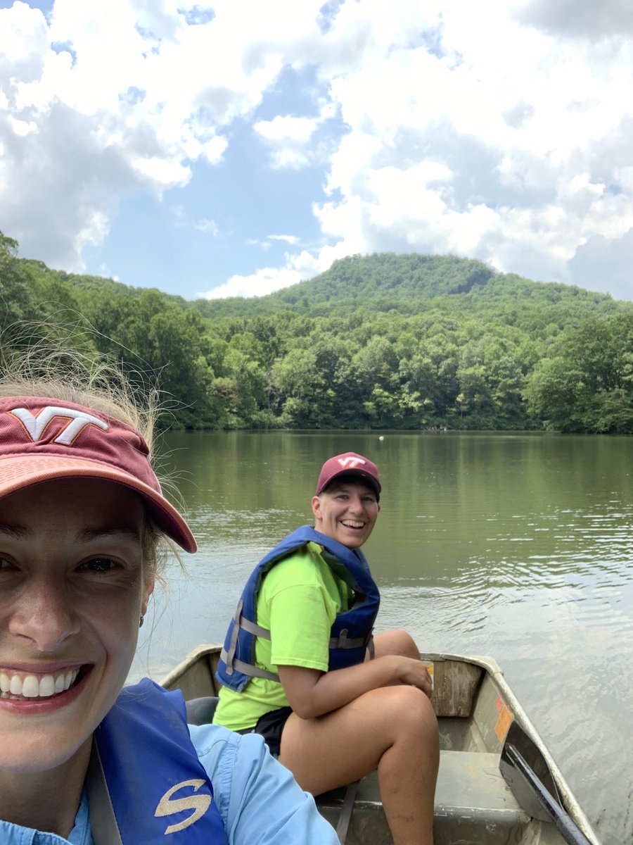 CareyLab's tweet photo. Many many thanks for a lovely field day ⁦@swimmerage⁩! So wonderful to be back at our beautiful #FallingCreekReservoir ⁦@VT_Biology⁩ ⁦@VT_Science⁩ https://t.co/rwkwDIPLN1