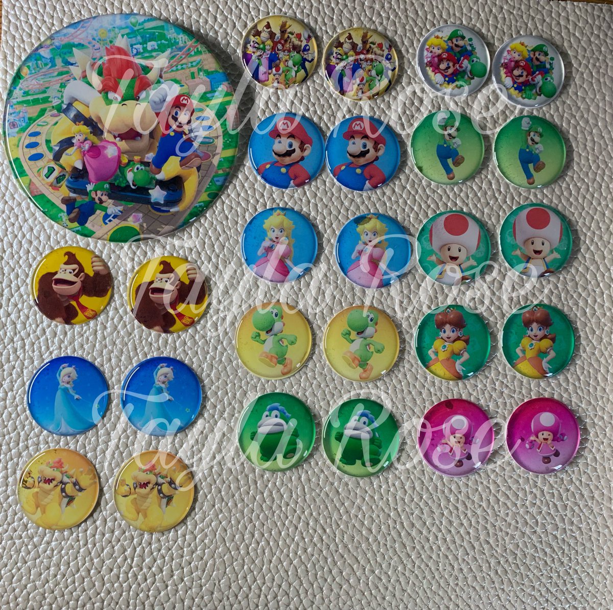 TurtleHeartBead's tweet photo. Anyone interested in cabs? 
I have a set of 1” Tim burton cabs $32
A set of Mario bros 1” cabs and one 3” cab $22
A set of sonic 1” cabs with one 3” cab $10 
A horror set 1” cabs $18
Plus $5 shipping https://t.co/1Vm00pBuYb