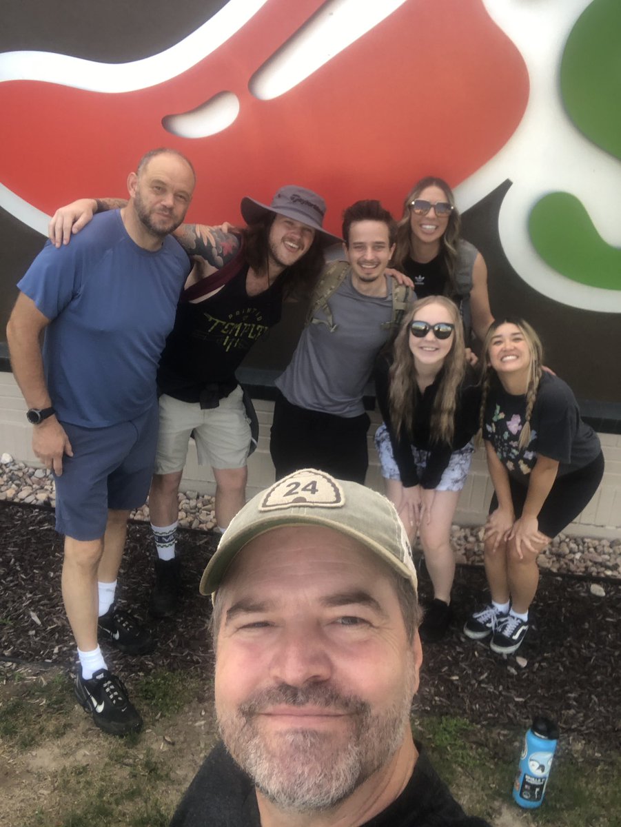 anarchy_bus's tweet photo. If you gonna do a NRO in Utah you gonna hike to a waterfall and do the longest zipline in the country! @BritneeWorkman @LLeBaron @SundanceResort @Chilis #restaurantingisfun https://t.co/awLGxKZIwq