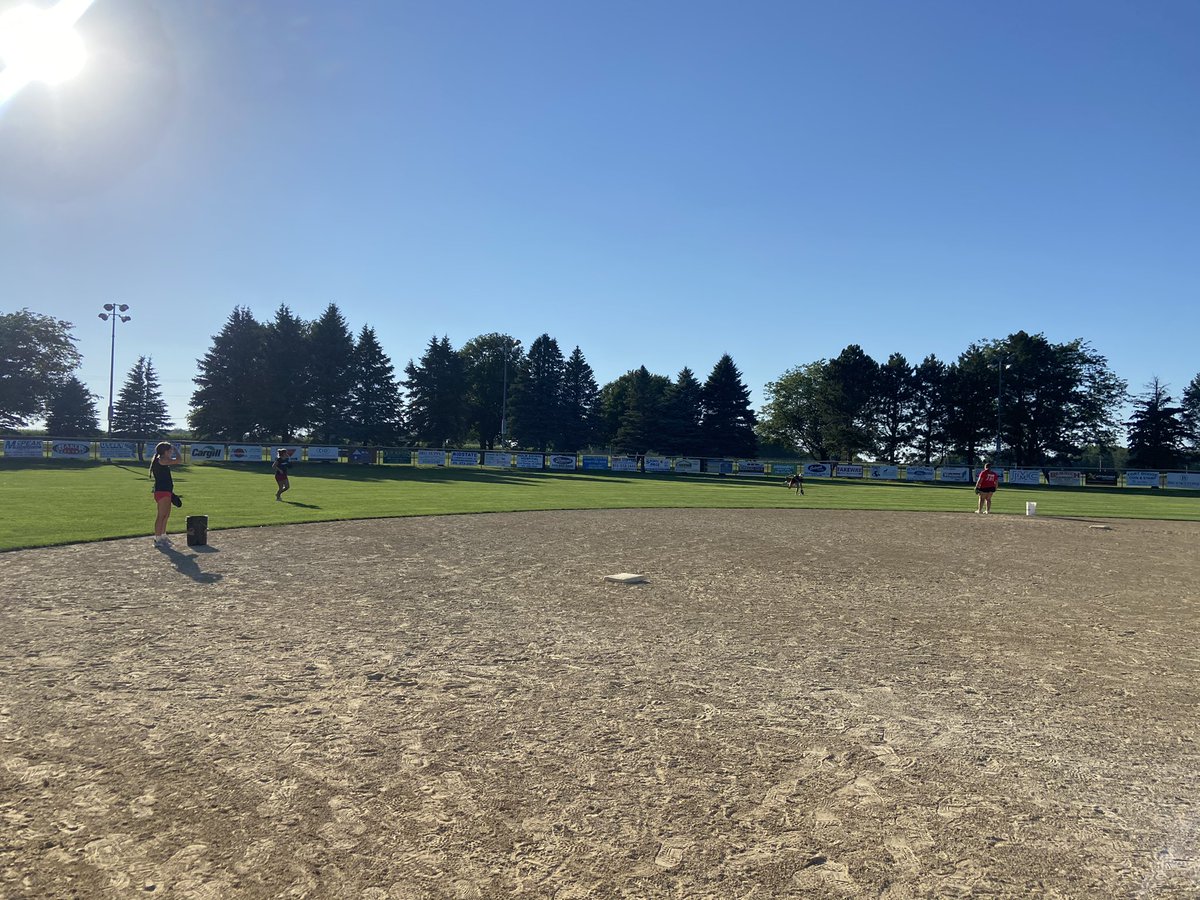 Ballard Softball tweet media