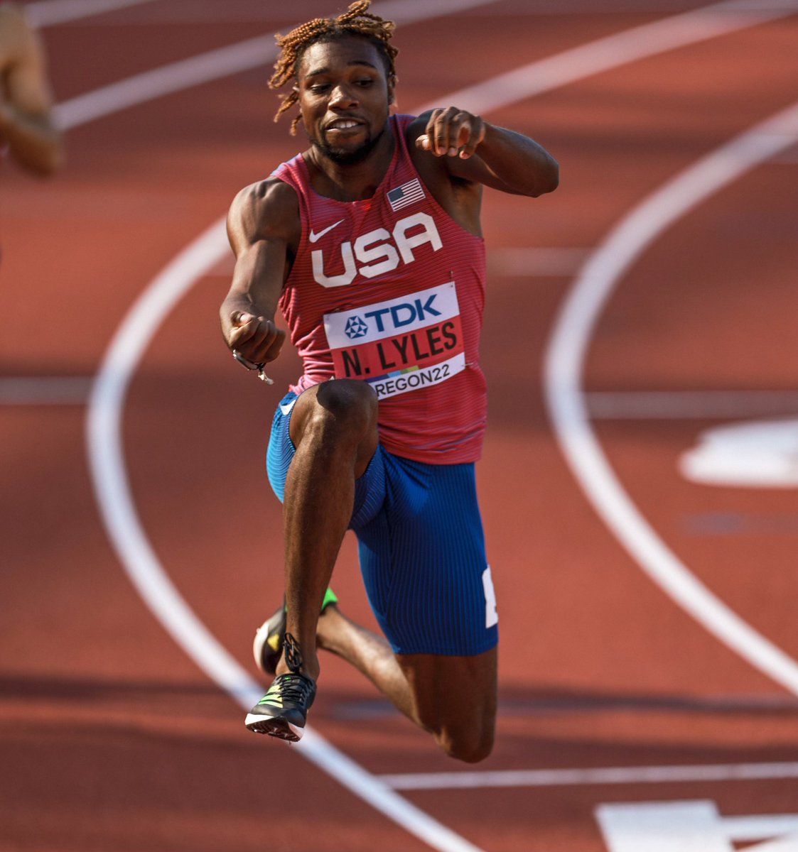 CITIUS MAG (@citiusmag) on Twitter photo Team USA in the first round of the men's 200m:
<a href="/LylesNoah/">Noah Lyles, OLY</a> 19.98Q
<a href="/ErriyonK/">ERRIYON KNIGHTON</a> 20.01Q
<a href="/fkerley99/">Fred Kerley</a> 20.17Q
@KennyBednarek 20.35Q
๐ธ: <a href="/Justin_Britton/">Justin Britton</a> Team USA in the first round of the men's 200m:
<a href="/LylesNoah/">Noah Lyles, OLY</a> 19.98Q
<a href="/ErriyonK/">ERRIYON KNIGHTON</a> 20.01Q
<a href="/fkerley99/">Fred Kerley</a> 20.17Q
@KennyBednarek 20.35Q
๐ธ: <a href="/Justin_Britton/">Justin Britton</a>