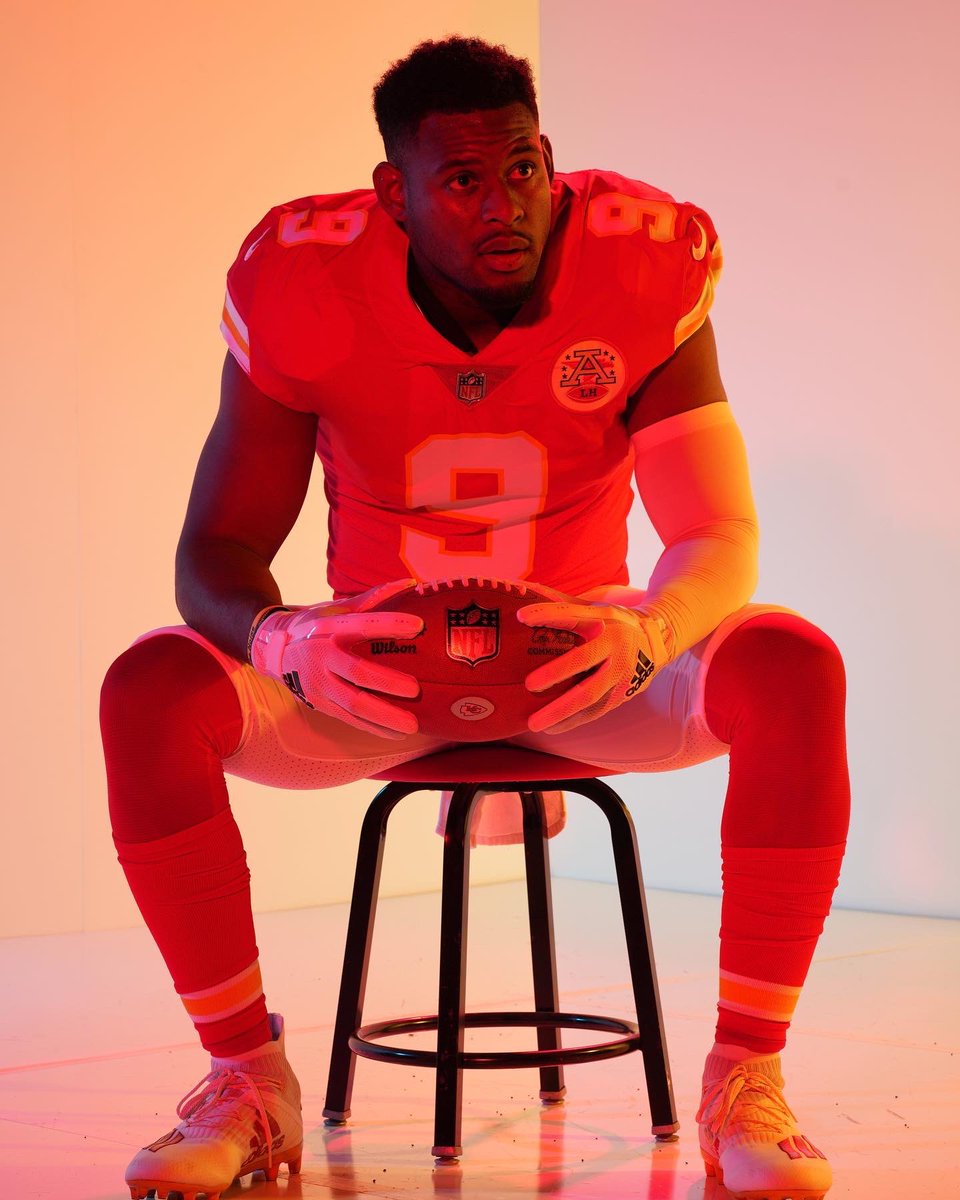 TeamJuJu's tweet photo. Cannot wait for this season! ๐ฅ #ChiefsKingdom itโs almost time! ๐ https://t.co/OTx1LvCVnG
