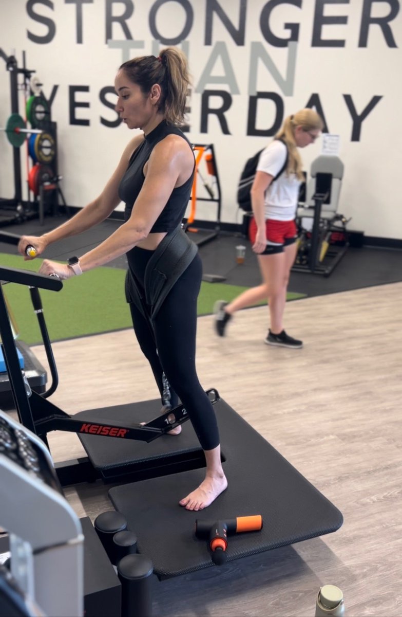 jtotheesse's tweet image. #M2M #FOLLOW_JESSE #Healthguardian (@ Made2Move Performance in Phoenix, AZ) swarmapp.com/c/3KDdniujBCZ