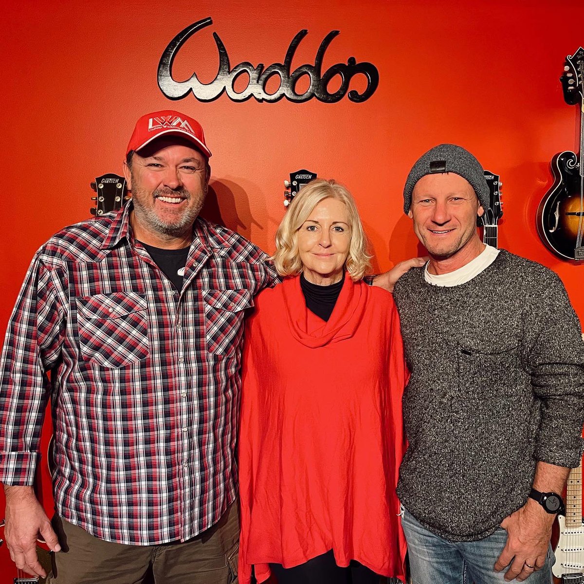LindsayWMusic's tweet photo. Been great having #LloydBack in the Studio working on his new Album!🎵
Also can’t wait for this Saturday’s gig in #Nanango !🎸 https://t.co/9EXaVM6MoS