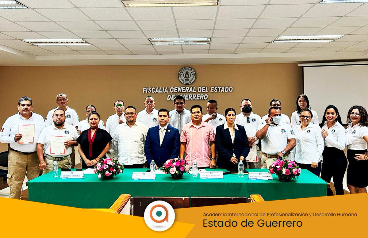 AIPROD_'s tweet image. AIPROD capacita a elementos de la Fiscalía General del Estado de Guerrero.

Chilpancingo, 14 de julio de 2022.- Este jueves en las Instalaciones de la FGJ de Guerrero, entregamos Reconocimientos de nuestro Curso denominado De la A a la Z en el Registro del IPH.

@FiscaliaGro
