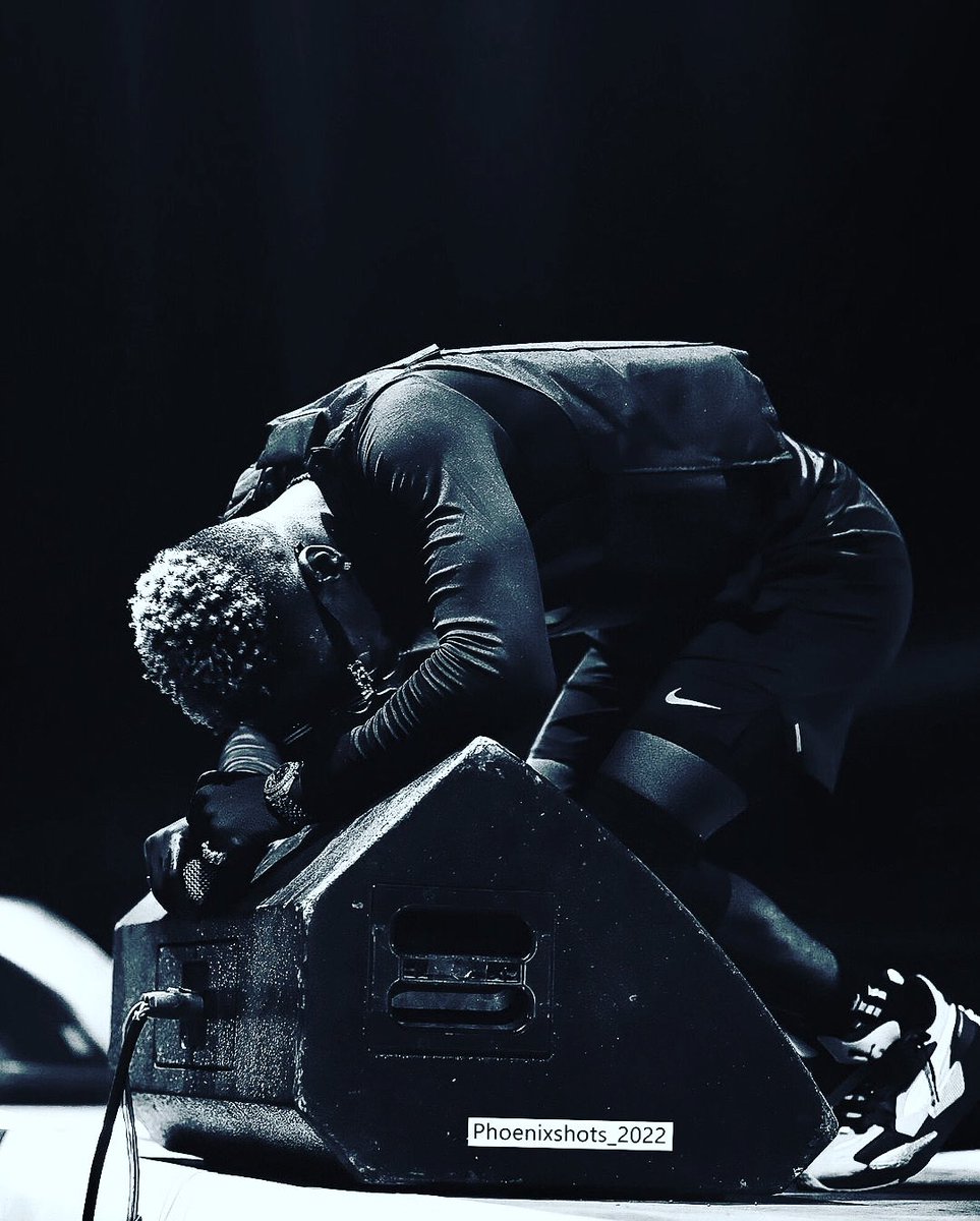 COS66344870's tweet photo. Your loyalty level must be more than 90% to understand Shatta wale. You have to be through a certain level of pain to understand him. 

You can’t be an SM fan if you ain’t loyal or hasn’t been through pains. Anyone else observed this?

#𝐒𝐇𝐀𝐓𝐓𝐀𝐌𝐔𝐒𝐈𝐂 🎶🔥 #GOGALBUM 🎶🔥 https://t.co/KVepSieyui