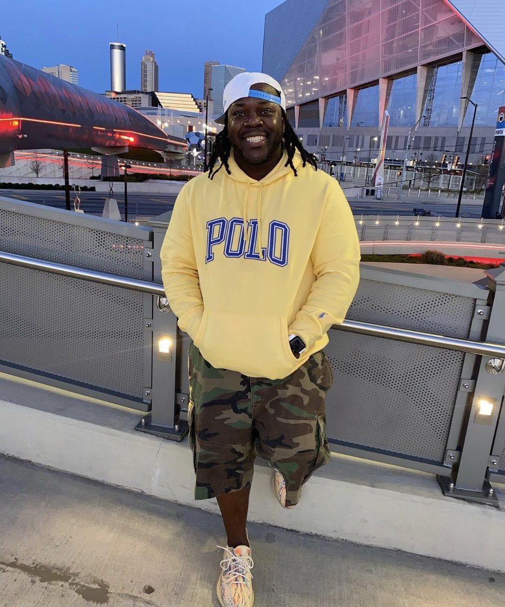 We needed more members on our scout team to go against my girls 🏀 team and DJ jumped in every time! Had to surprise him with a 💍. Asked him last year to help out with the 🥎 team and he jumped in as the assistant coach.Thanks for everything!Gone too soon. RIP Coach DJ Weems.