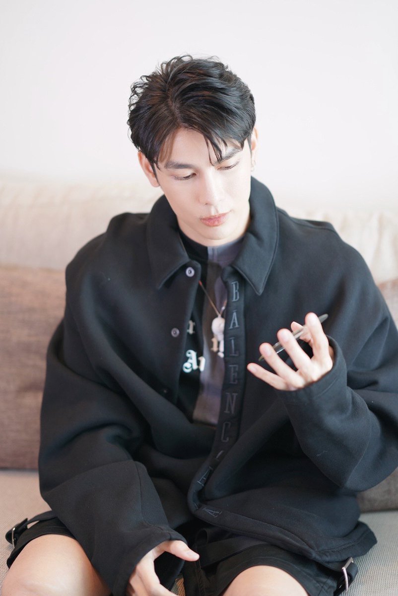 MPearls97's tweet photo. ✨Good Mewning✨

#ForeverLove by #MewSuppasit 
#ForeverLove_MewSuppasit 
@MSuppasit ; #มิวศุภศิษฏ์ https://t.co/BnP7QSSDRt