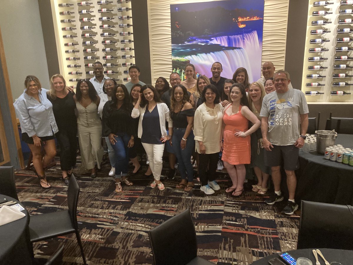 United Airlines team Magda Morais enjoying time building relationships and creating our future at NY NY Las Vegas. Best Talent Acquisition team in the business #beingunited #uniquelyunited #@mtmorais28