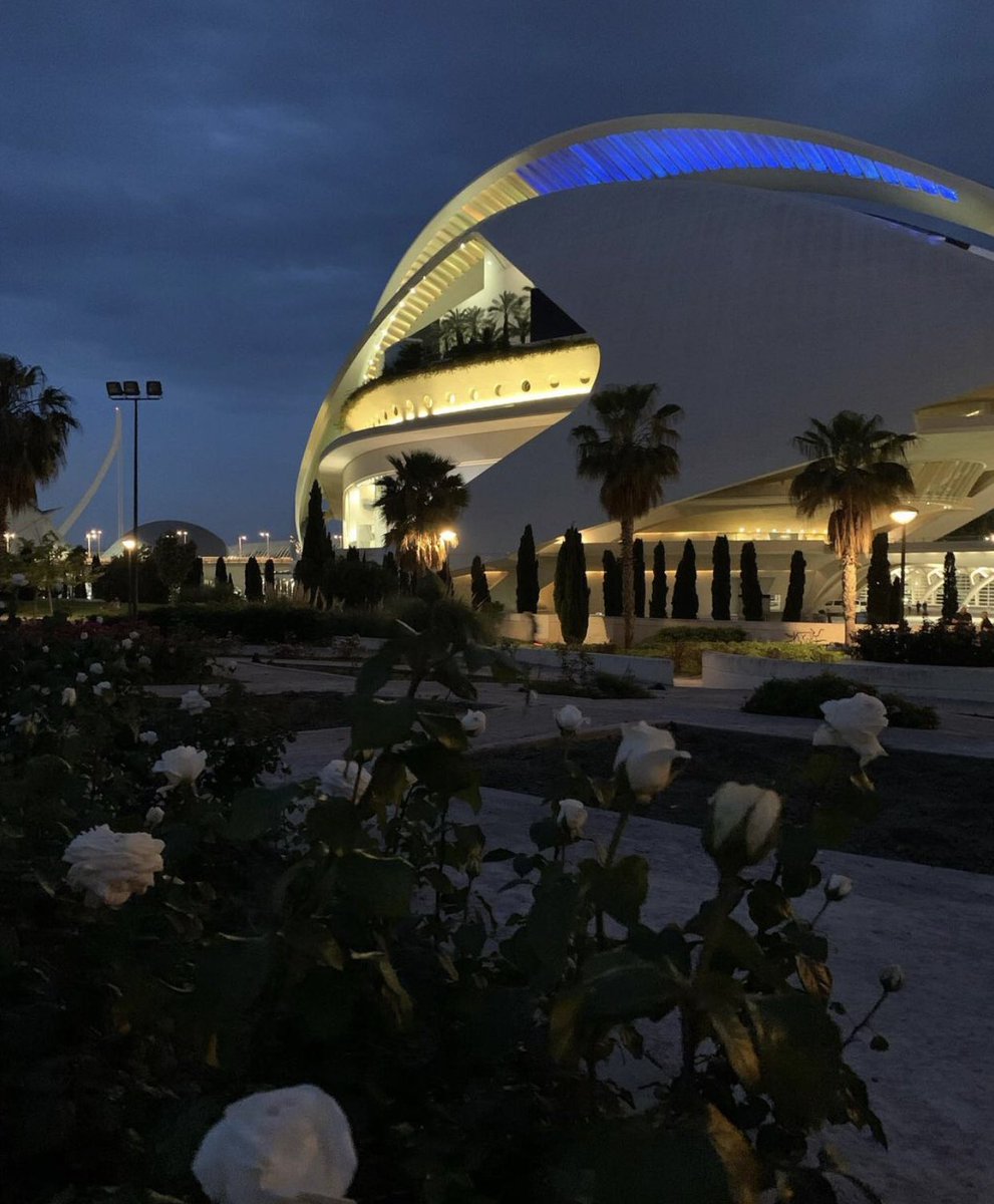 Arts community!! Nice view 😎