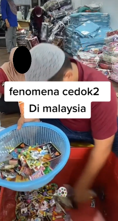 MySamudera's tweet photo. Trending Peniaga ‘Cedok-Cedok’ Di Tiktok, Ramai Tak Sedar Ia Haram!

'Cedok Cedok' Adalah Gharar Diharamkan! Kenapa? 

Ini adalah thread: https://t.co/ZTv79ahNRy