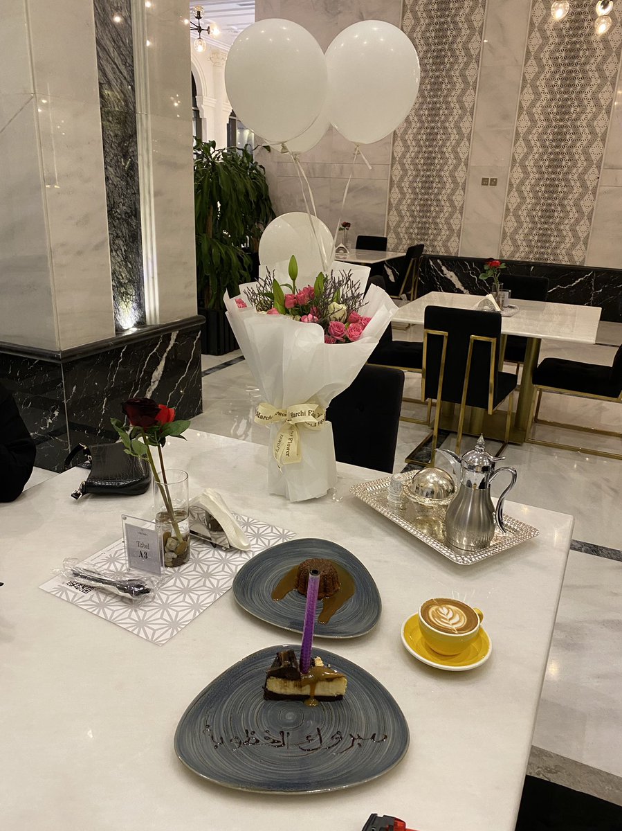 iishatha7's tweet photo. لدي صديق حقيقي خبأته السنين في جوفي صديق احبببببببه ♥️♥️.. 
@70llil https://t.co/ySbKafG9gS