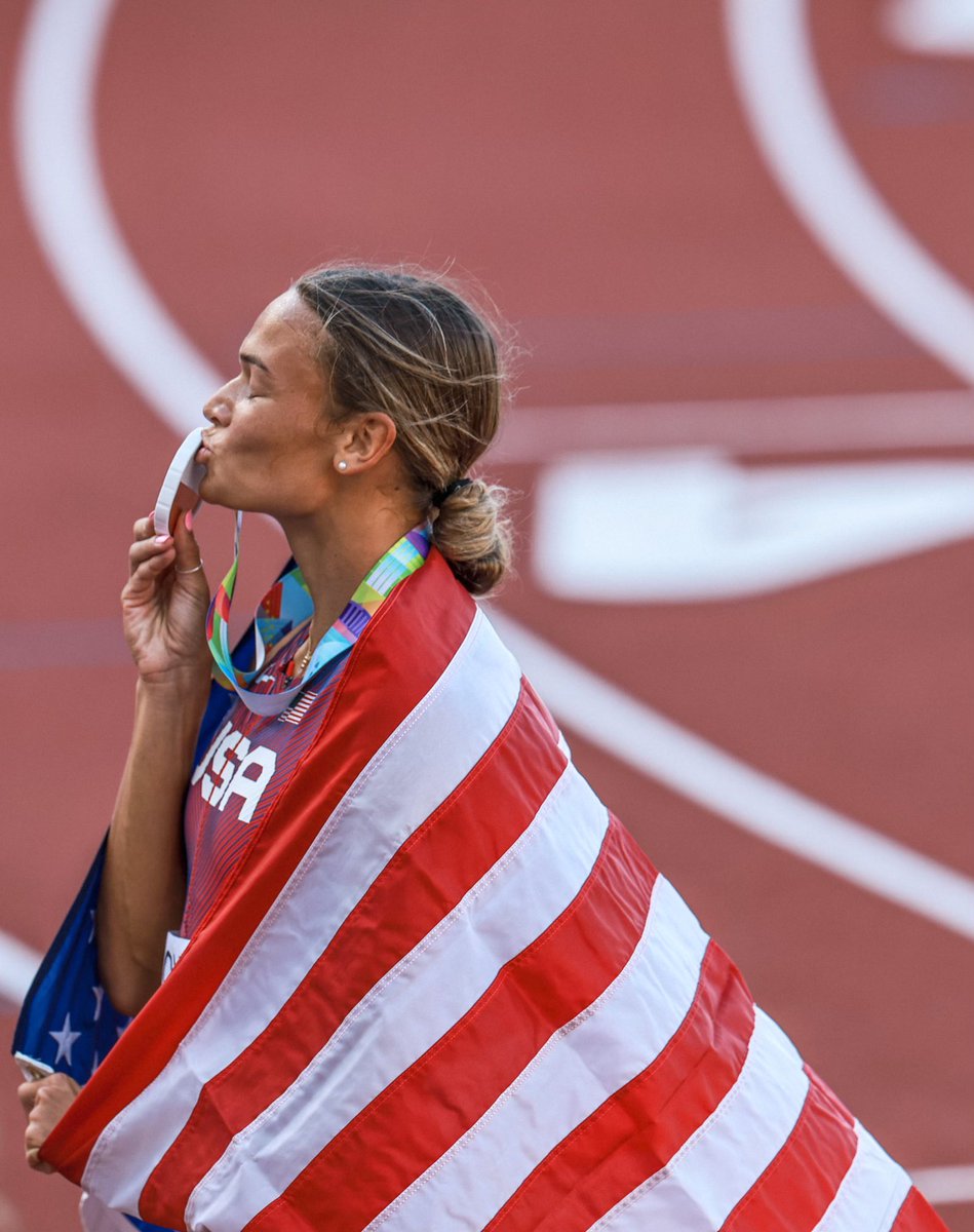 Please, for the love of God, let this woman rest now.
 
🥉 for <a href="/annaahalll/">Anna Hall</a> 🇺🇸
 
📸: <a href="/Justin_Britton/">Justin Britton</a>