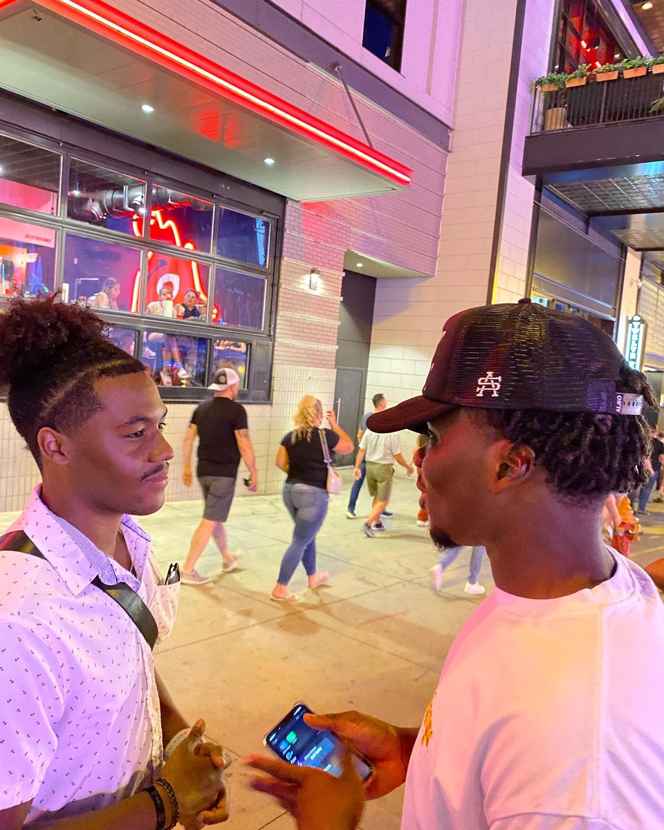 nic_buckets's tweet photo. 🥷🏾s never loved us… do it look like we stressing? #explore https://t.co/6nwxtOciiN