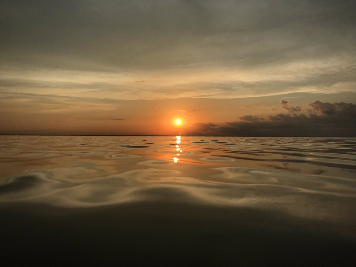 LakeSuperior's tweet photo. Reflecting on the day… https://t.co/9OeS4G2OT2