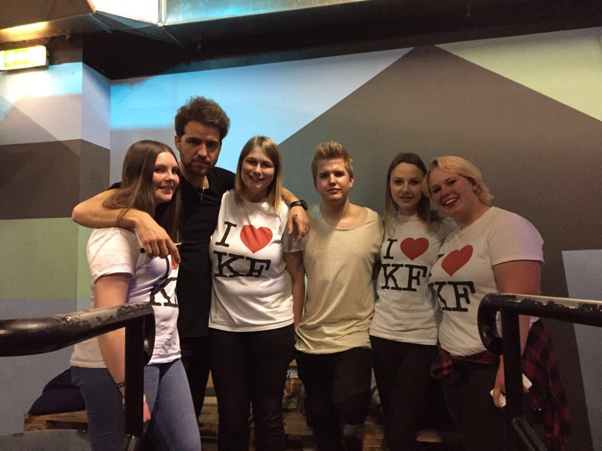 Alexkayef's tweet photo. Nicht mehr aktiv aber für immer ein Platz in meinem Herzen ❤️ 

KAYEF und vor allem all meine Mädels von damals ! ( auch die die nicht auf den Bildern sind ) 
Fühl euch gedrückt ❤️ https://t.co/WjIwcMEY3J