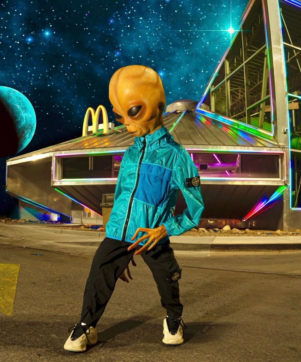 <a href="/POTUS/">President Donald J. Trump</a> I zoomed in and saw this