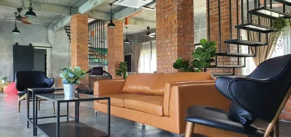 staycationig's tweet photo. 📍Villa Khadijah, Kg Hulu Rening, Batang Kali, Selangor 

📞 011-11408354 (Fatimah) https://t.co/Ma6yGOGRoc