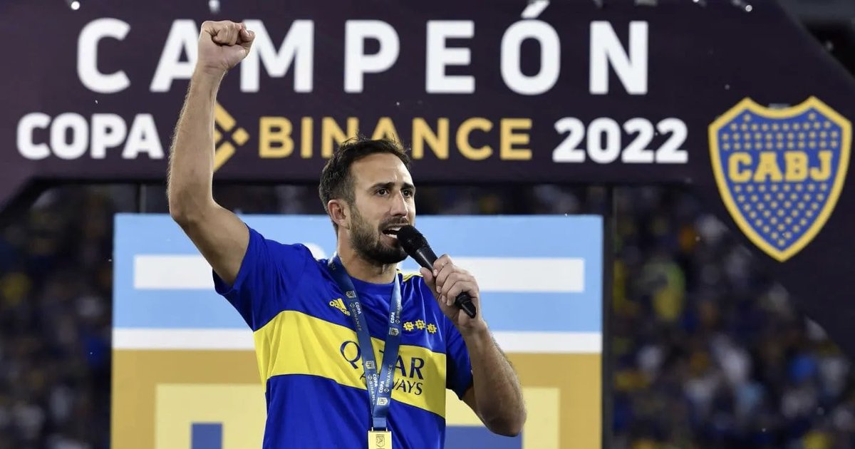 En las próximas horas se empezará a  definir la salida de Izquierdoz de <a href="/BocaJrsOficial/">Boca Juniors</a>. 
El ejemplo para todos sus compañeros buscará irse del club. En diciembre vence el contrato pero la idea es salir ahora…