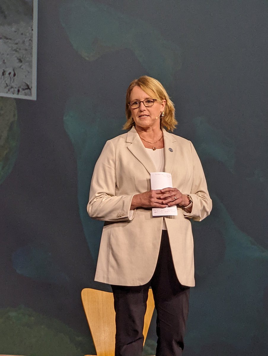 #FEMA administrator <a href="/FEMA_Deanne/">ARCHIVED: Deanne Criswell</a> addressing the audience at #EsriUC, "imagery is helping make decisions and recommendations to #potus on disaster declarations sooner".