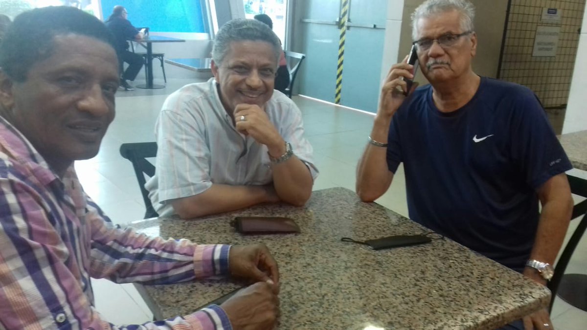 Un gusto reunirme con <a href="/angelriverogogu/">angel rivero </a> líder histórico de #FENACLE y <a href="/PABLOJIJON/">PEDRO PABLO JIJÓN</a> Presidente del <a href="/PMGuayas/">Pueblo Montubio Guayas</a> para tratar temas de interés agrícola y social.