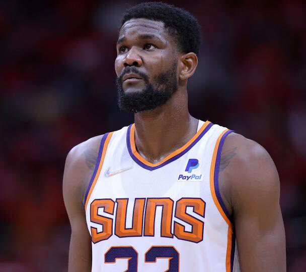 LegionHoops's tweet photo. REPORT: The Indiana Pacers have met with Deandre Ayton, and have had discussions about sending an offer sheet to him.

(via @WindhorstESPN) https://t.co/AxDe7y2QyB