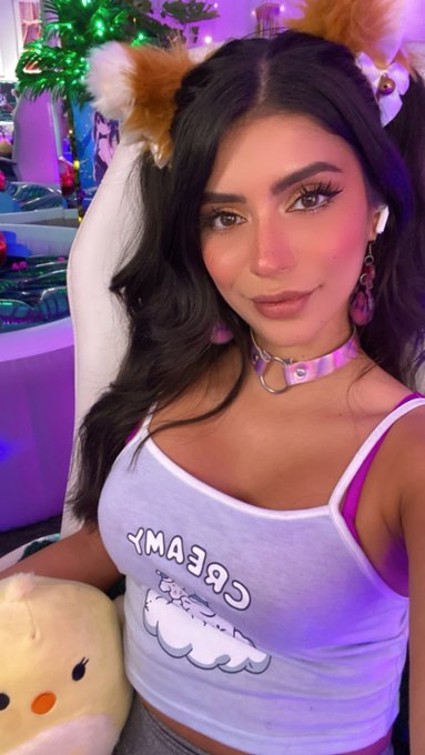 🥰 live https://t.co/3NzpevcRrD