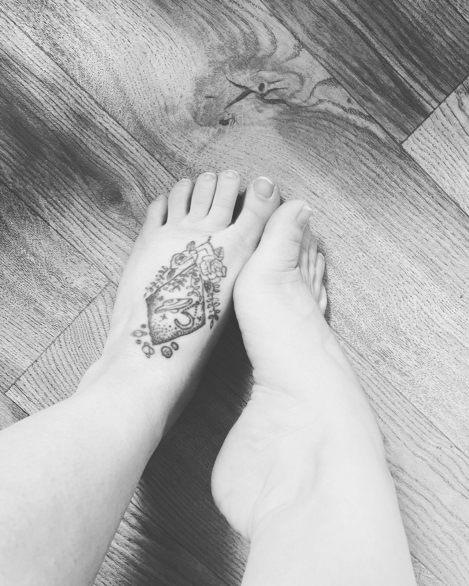 CheekyChiChi2's tweet photo. @FootFetishUP @UsedSockSimp @urfavdomme Toes all the way 🔥🔥🔥
https://t.co/rcTGf8mDQK https://t.co/xjehQoqxym