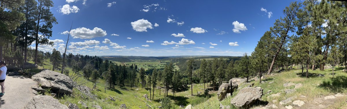 kimsesh's tweet photo. Hello Wyoming!  Devils Tower was quite splendid!
#EshAdventures22 https://t.co/t0hNyzMyEG