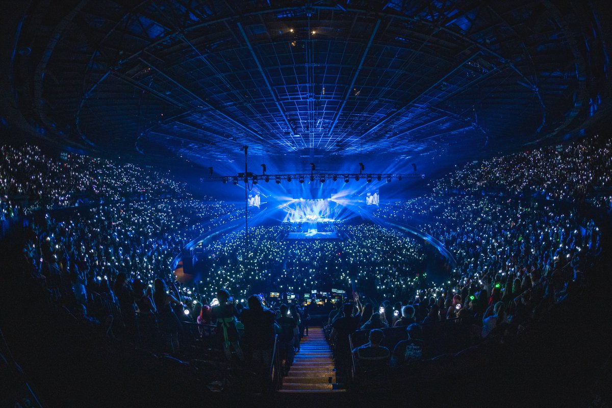 thekiaforum's tweet photo. Stray took over LA 🔩

Thank you, @Stray_Kids, and of course, Stays for the past two nights! Our ears are still ringing from the Thunderous cheers. 💚 (📸: JYP Entertainment)
#2ndWorldTour_MANIAC #STRAYKIDSinLA #SKZ https://t.co/WSC8Egtaz4
