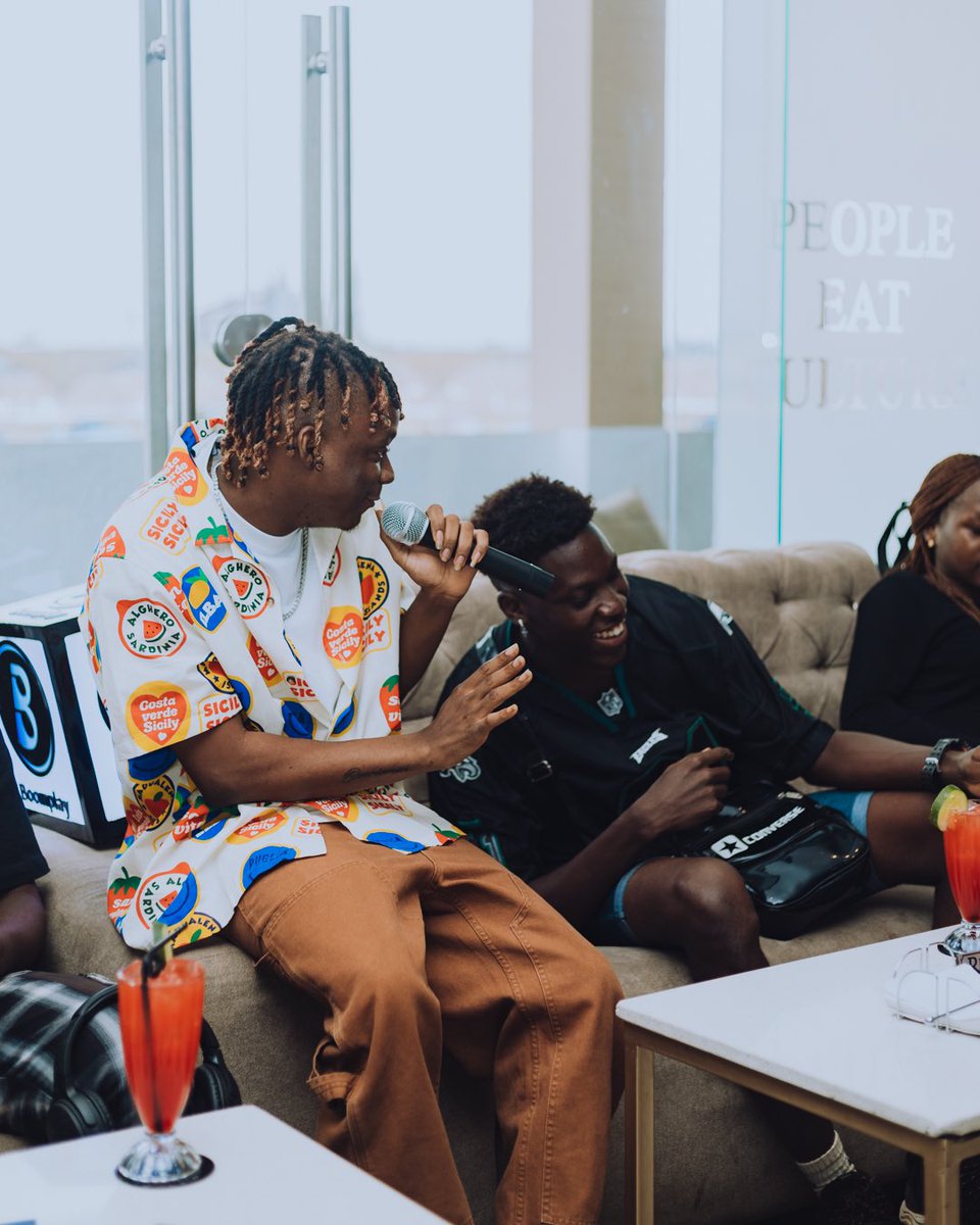 BoomplayNigeria's tweet photo. Some buddies were treated to an exclusive time with the one and only @starboyterri courtesy of the #BoomplayXTerri contest!💥 

Check out some of the amazing moments from that day. 🤩

Keep streaming the #InTransitEP on Boomplay. 👉🏾 https://t.co/erEm3aXHHI

#Boomplay https://t.co/E8BYUkZcTE