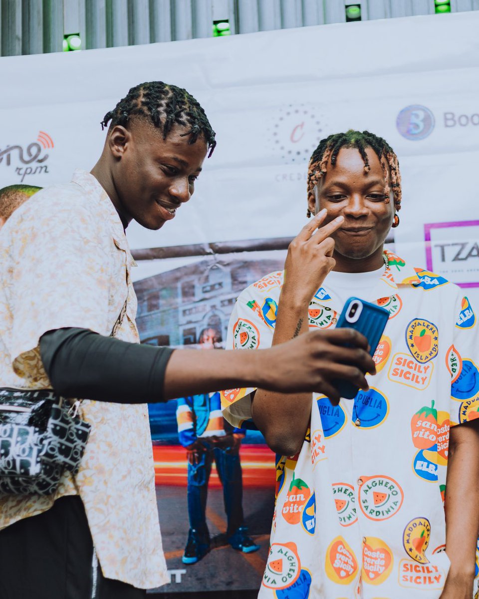 BoomplayNigeria's tweet photo. Some buddies were treated to an exclusive time with the one and only @starboyterri courtesy of the #BoomplayXTerri contest!💥 

Check out some of the amazing moments from that day. 🤩

Keep streaming the #InTransitEP on Boomplay. 👉🏾 https://t.co/erEm3aXHHI

#Boomplay https://t.co/E8BYUkZcTE