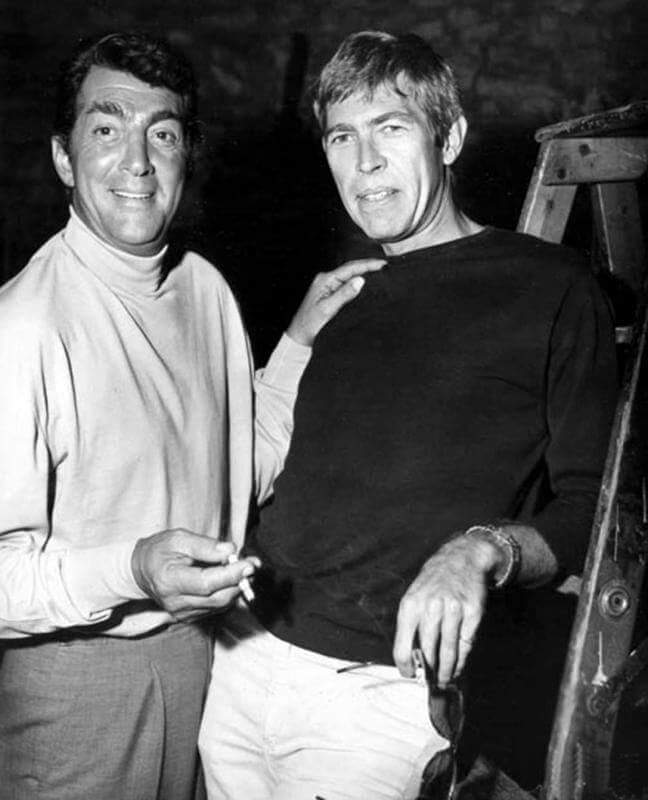 HansomRansom4's tweet photo. Dean Martin aka Matt Helm and James Coburn aka Derek Flint 1960s. #deanmartin #matthelm #jamescoburn #derekflint #1960s #secretagents https://t.co/RsnohBkPUC