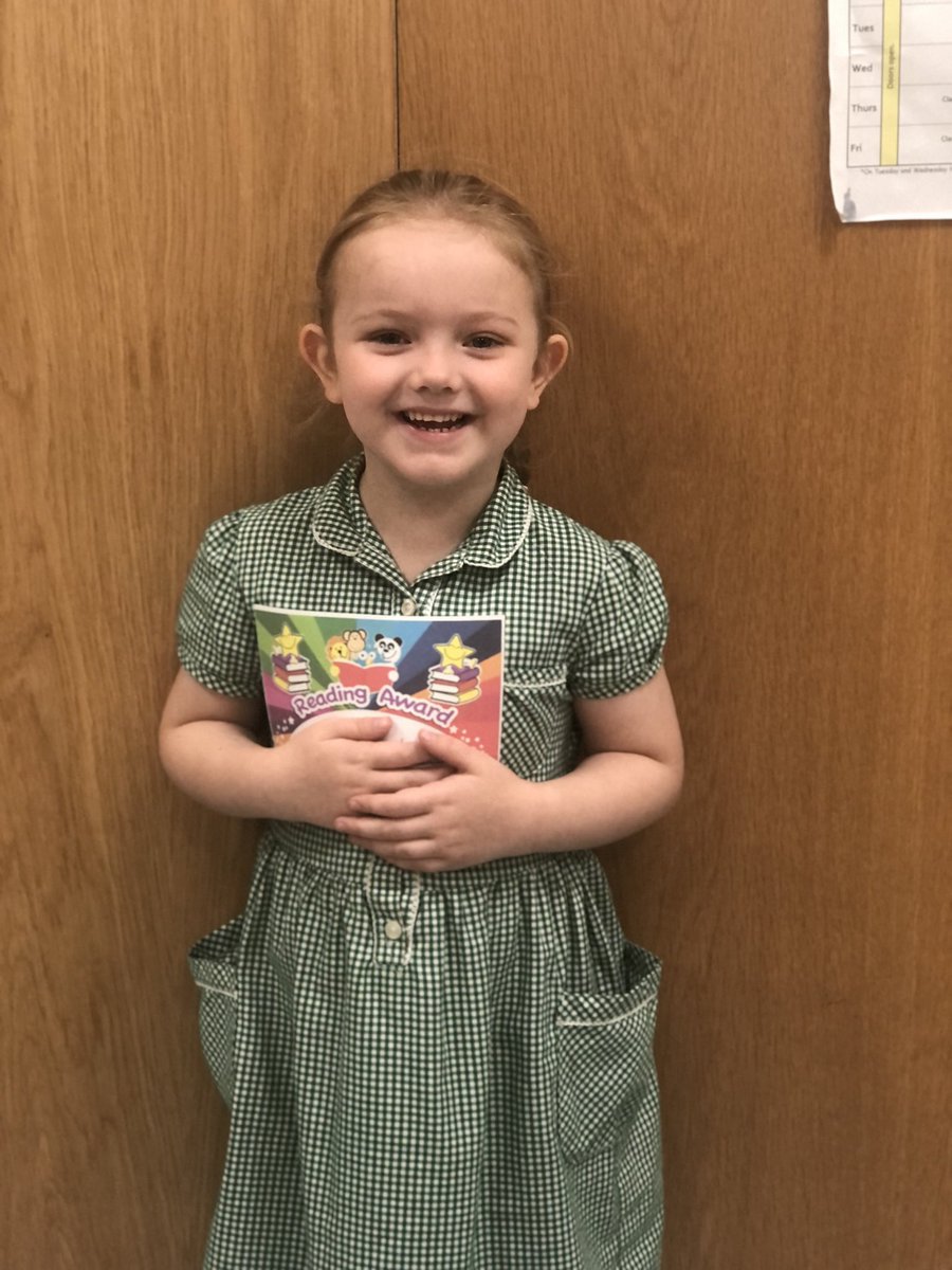 PeelparkClass3's tweet photo. Friday’s Reading Award went to this young lady for her super efforts in reading! She is working hard on her blending at home and in school and is making great progress! Well done! 🤩📚👏 https://t.co/pv6E3kE2Zh