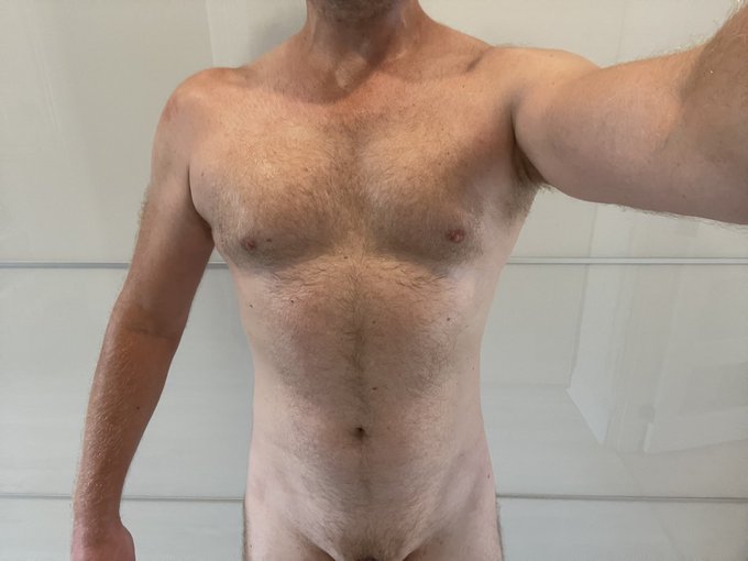 Mandatory Monday Motivation pic. Post-nut workout pic. Rate my 40 year old dad bod! Sweaty AF 🔥🔥🔥 #dilf<a href="/tag/sweaty"class="tags"><span>#sweaty</span></a><a href="/tag/dilf"class="tags"><span>#dilf</span></a><a href="/tag/dadbod"class="tags"><span>#dadbod</span></a><a href="/tag/fitdad"class="tags"><span>#fitdad</span></a><a href="/tag/nsfwtwt"class="tags"><span>#nsfwtwt</span></a><a href="/tag/hotda"class="tags"><span>#hotda</span></a>