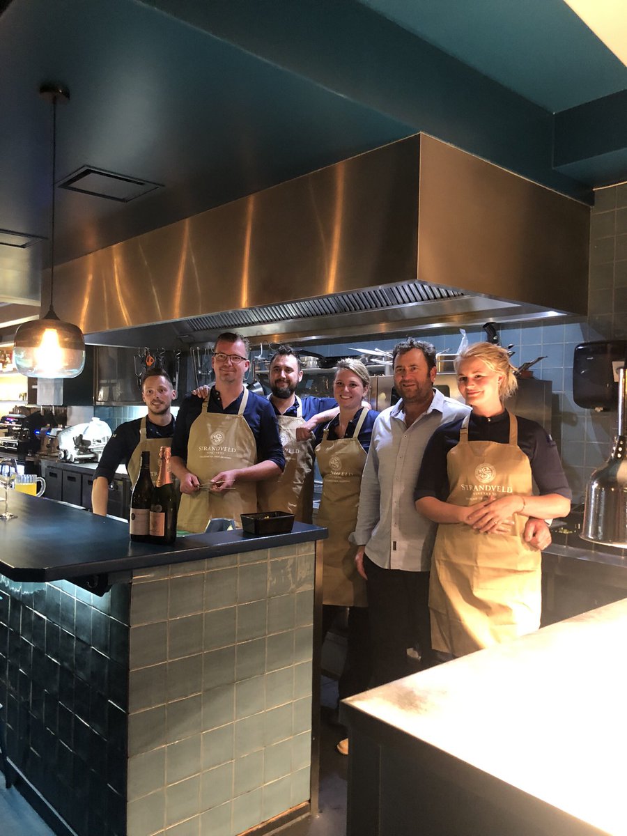 Kaaps Wijnhuis tweet media