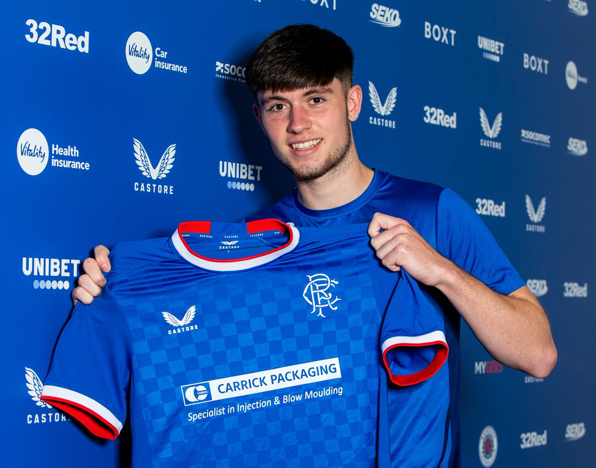 📝 Rangers Academy are delighted to announce the signing of Connor Young from Hibernian for an undisclosed fee.

💙 Welcome to Rangers, Connor.

👉 rng.rs/3P1eSeW